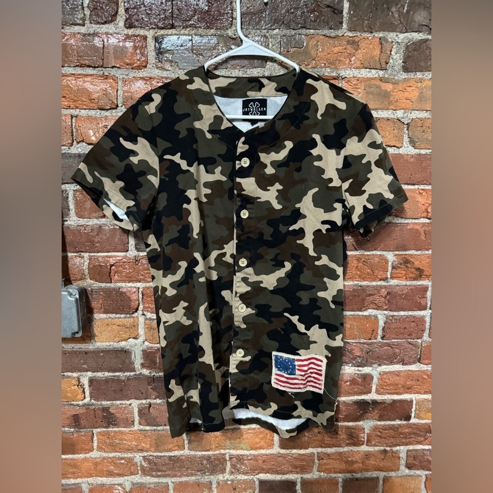 Camouflage Button-Up T-Shirt Dress with American Flag Patch Size Medium